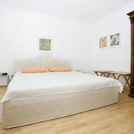 Apartamento 6 1 *